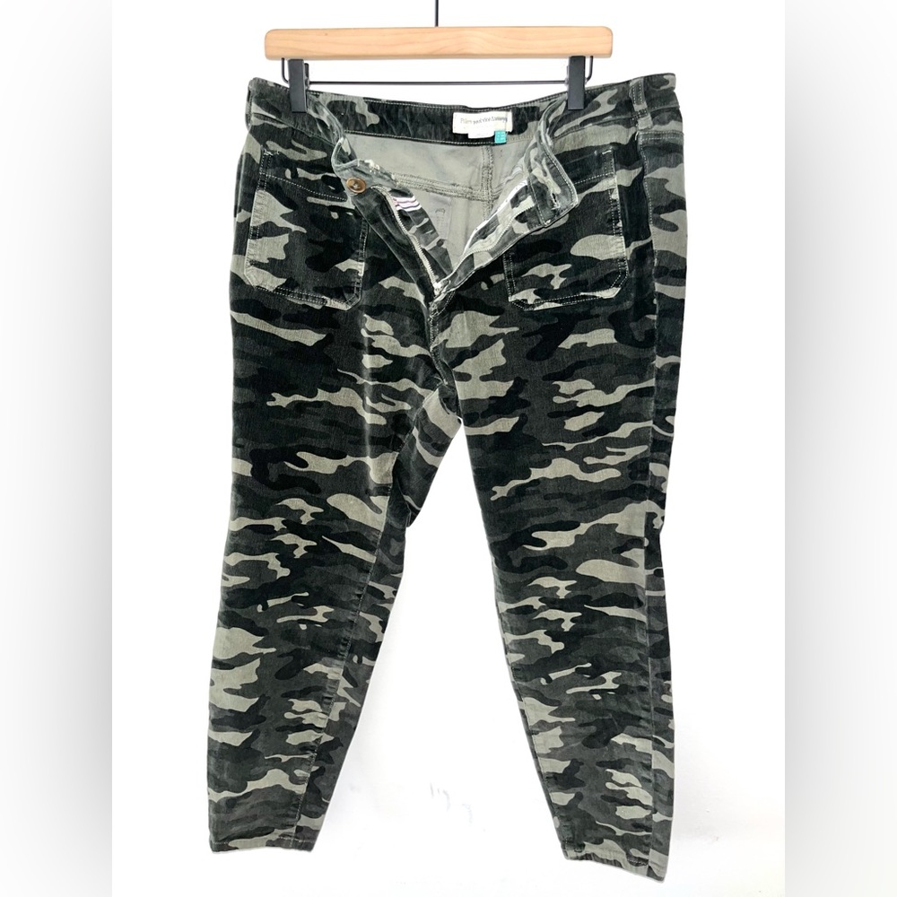 Anthropologie Pilcro & the Letterpress High Rise Camo Velvet Skinny Pants - Picture 6 of 12